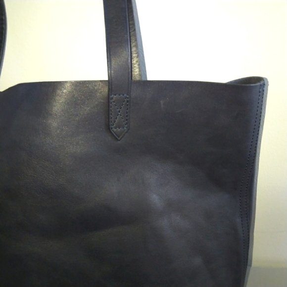 NWT Transport Tote - Picture 5 of 8